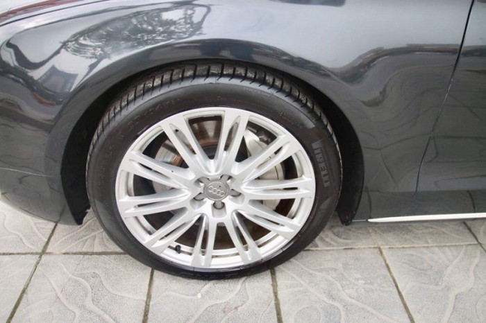 Audi A8 4.2 Quattro, sx 2010, đăng kí 2011, màu xanh, nhập nguyên chiếc tại Đức.