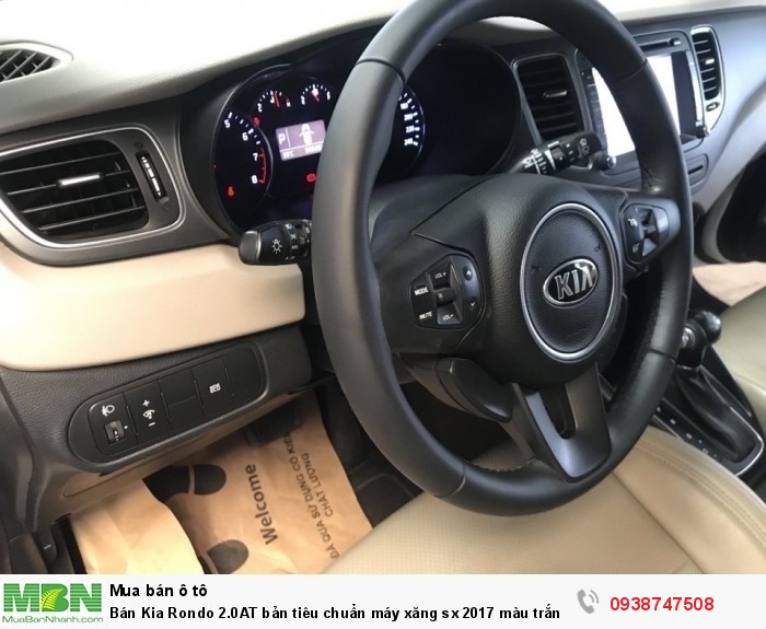 Bán Kia Rondo 2.0AT bản tiêu chuẩn máy xăng sx 2017 màu trắng
