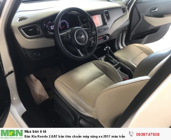 Bán Kia Rondo 2.0AT bản tiêu chuẩn máy xăng sx 2017 màu trắng