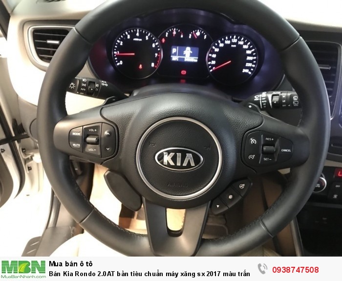 Bán Kia Rondo 2.0AT bản tiêu chuẩn máy xăng sx 2017 màu trắng