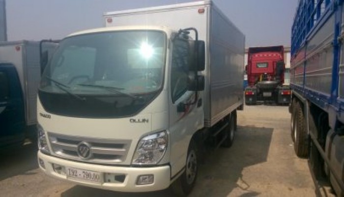 Xe tải 3.45 tấn Thaco Ollin350 thùng kín dài 3.7 mét