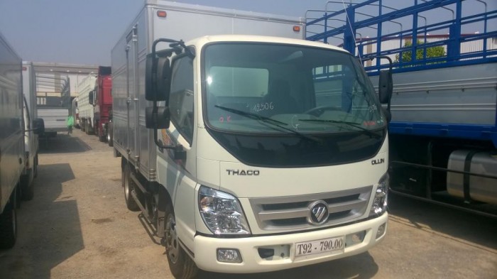 Xe tải 3.45 tấn Thaco Ollin350 thùng kín dài 3.7 mét