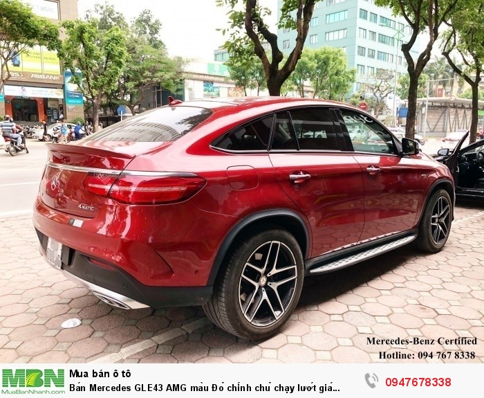 Bán Mercedes GLE43 AMG màu Đỏ chính chủ chạy lướt giá tốt