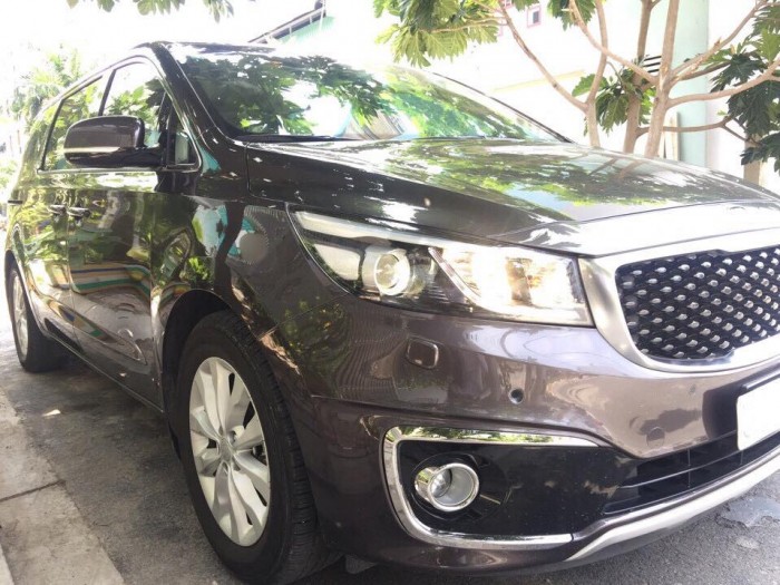 Bán Kia Sedona nâu hột nhãn 2015 bản tự động