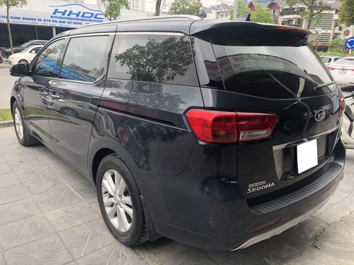 Bán Kia Sedona 3.3 GATH 2016 chính chủ, rất mới