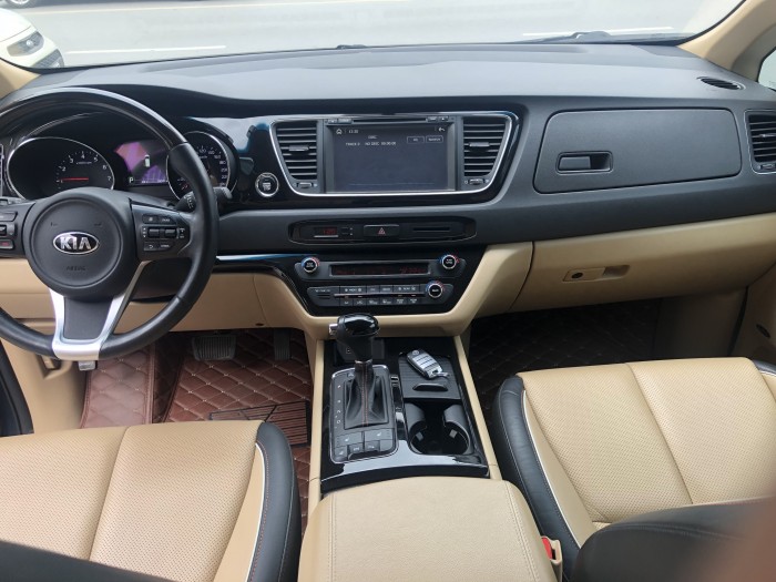 Bán Kia Sedona 3.3 GATH 2016 chính chủ, rất mới