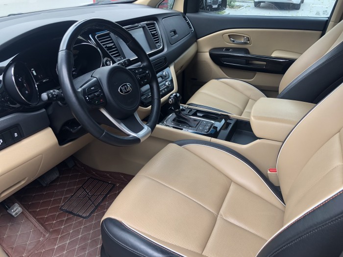 Bán Kia Sedona 3.3 GATH 2016 chính chủ, rất mới