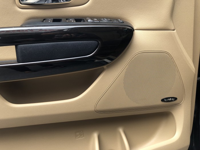 Bán Kia Sedona 3.3 GATH 2016 chính chủ, rất mới