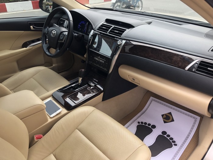 Bán Toyota Camry 2.5G 2016, chính chủ biển đẹp