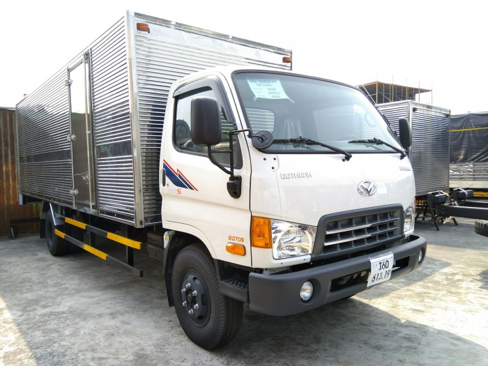 Xe tải Hyundai HD120SL thùng kín