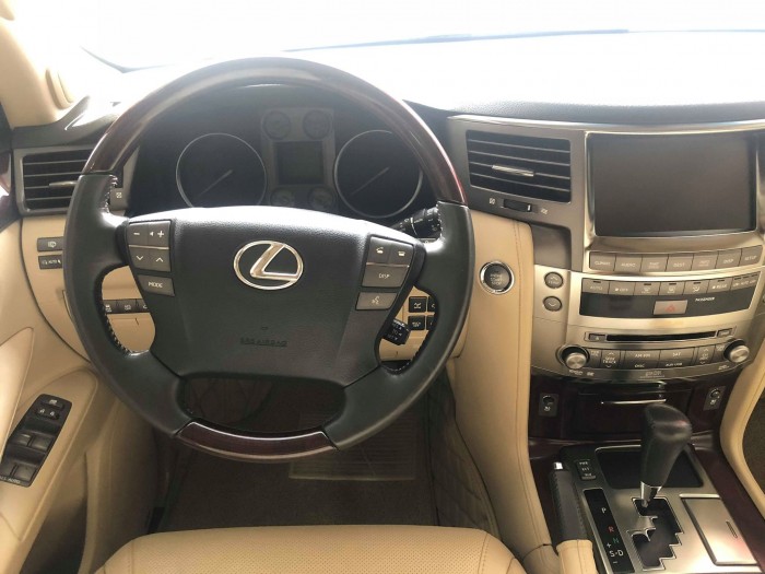 Bán Lexus LX570 sx 2011 chính chủ rất mới