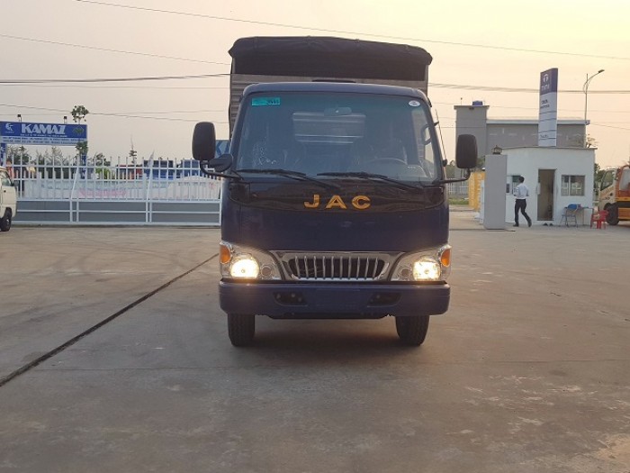 Bán xe tải nhẹ Jac 2tan4/2tan5/2tan6 khuyến mãi lên đến 200l dầu, hỗ trợ trả góp