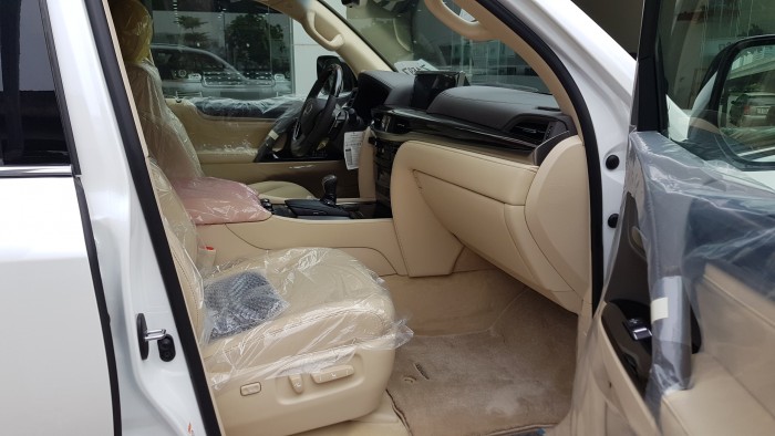 Bán Lexus Lx570 sản xuất 2016 mới 100% giao ngay