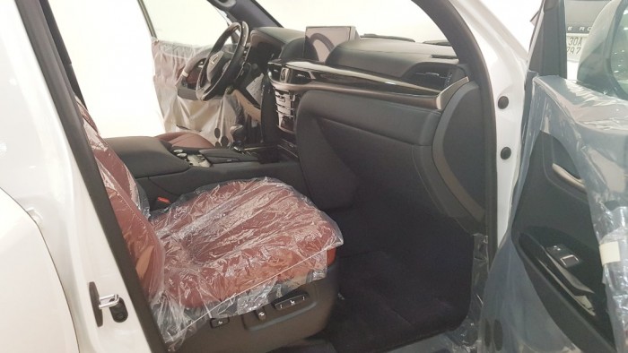 Bán Lexus Lx570 sản xuất 2016 mới 100% giao ngay