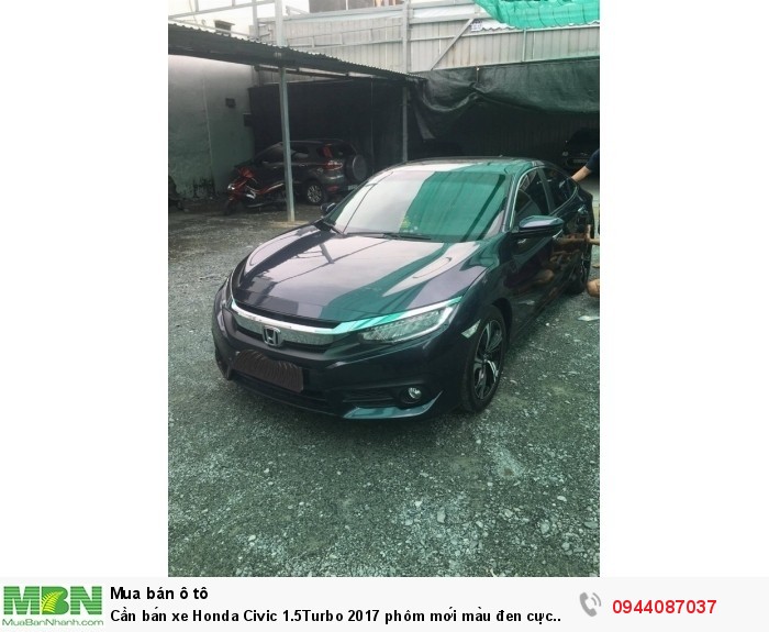 Cần bán xe Honda Civic 1.5Turbo 2017 phôm mới màu đen cực vip