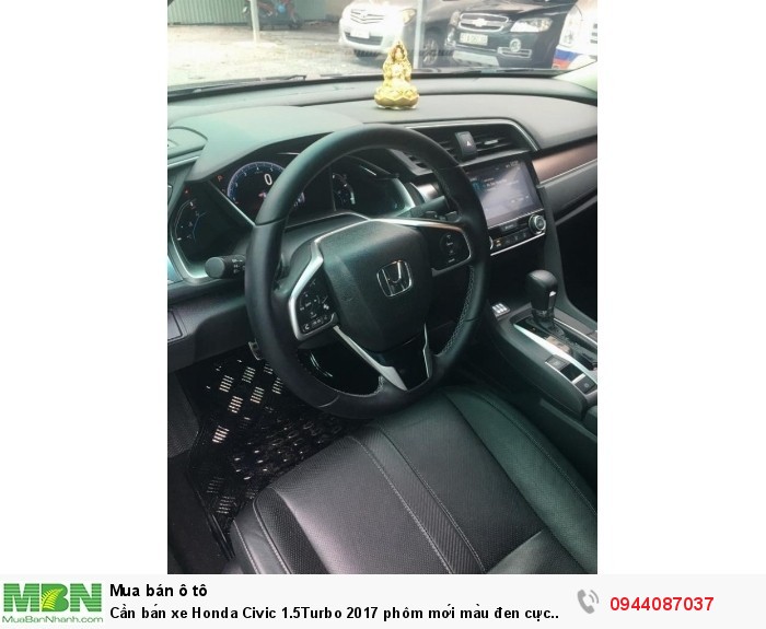 Cần bán xe Honda Civic 1.5Turbo 2017 phôm mới màu đen cực vip