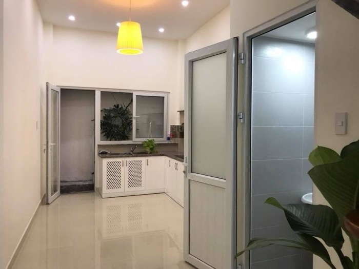 Bán nhà Lê Văn Sỹ, quận 3, DT 38m2 x 4T, Nhà Mới – Đẹp – Gần đường, giá 5.6 tỷ.