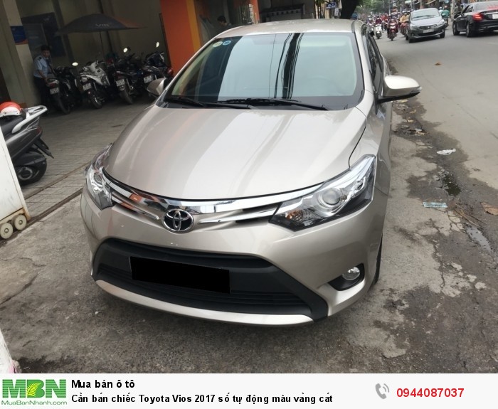 Cần bán chiếc Toyota Vios 2017 số tự động màu vàng cát