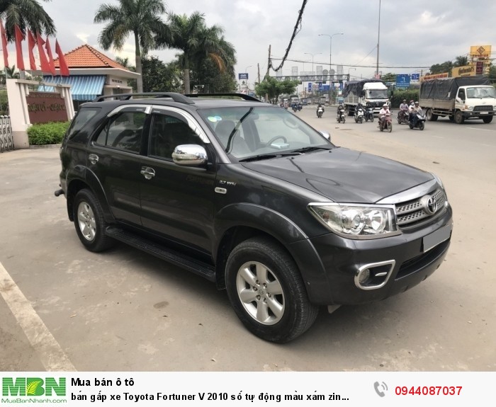 bán gấp xe Toyota Fortuner V 2010 số tự động màu xám zin cọp