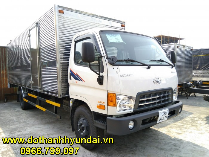 Hyundai HD120SL 8 tấn thùng kín 6m3