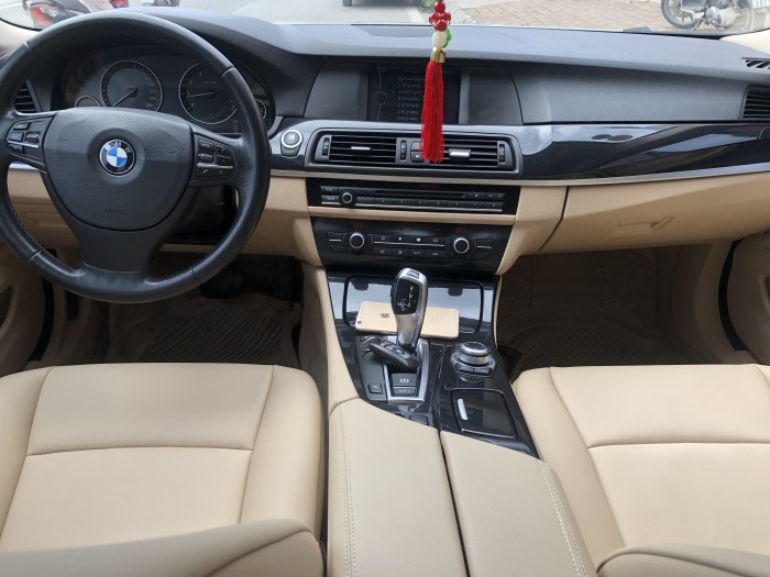 Bán BMW 523i 2010 ngoại thất M5 fulloption