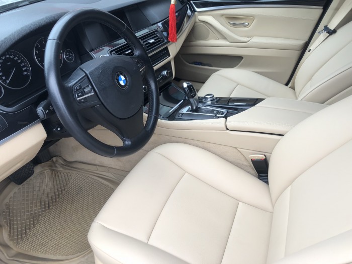 Bán BMW 523i 2010 ngoại thất M5 fulloption