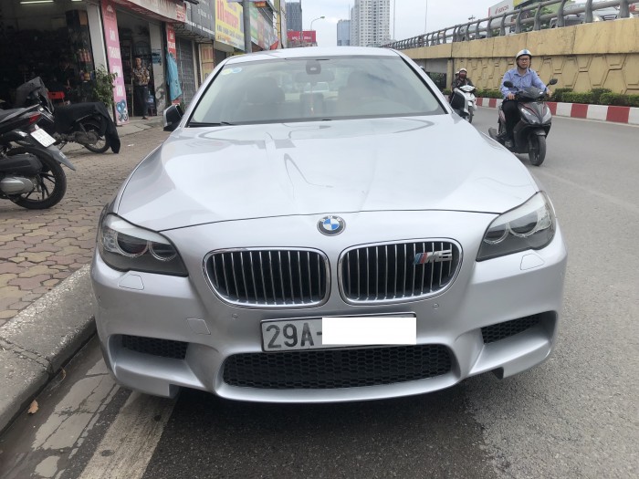 Bán BMW 523i 2010 ngoại thất M5 fulloption