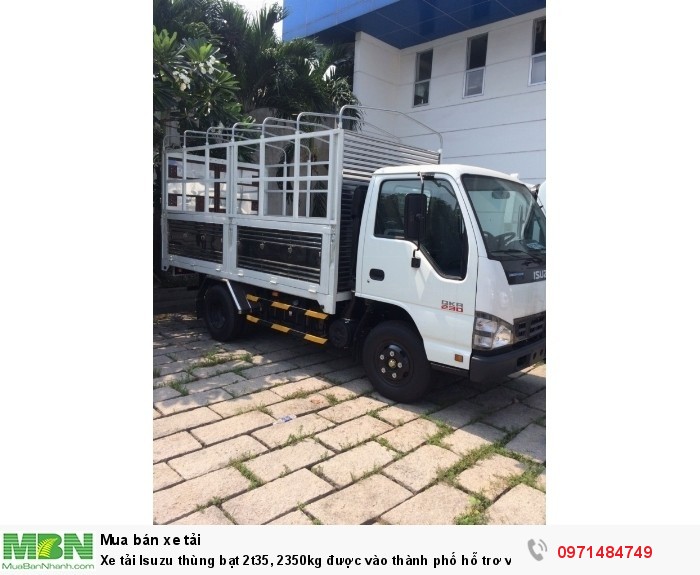 Xe tải Isuzu thùng bạt 2t35, 2350kg được vào thành phố hỗ trơ vay trả góp 90%