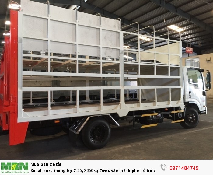 Xe tải Isuzu thùng bạt 2t35, 2350kg được vào thành phố hỗ trơ vay trả góp 90%