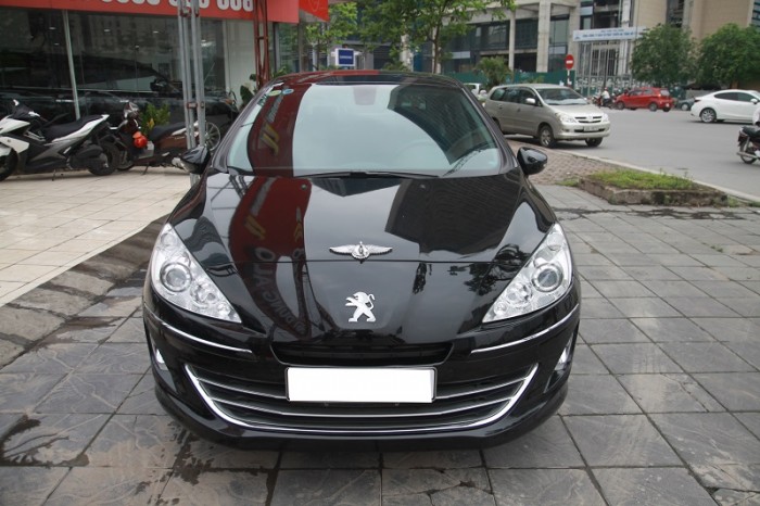 Peugeot 408 Premium sản xuất và đăng kí 2015 màu đen, nội thất đen.