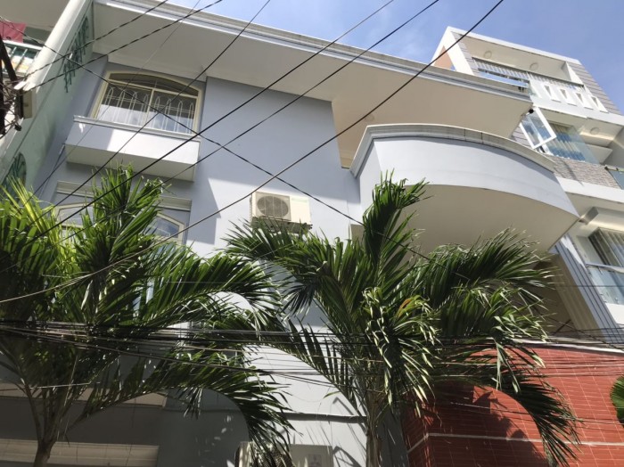Biệt thự Nguyễn Kiệm. 8x10. 2 Lầu. 9 tỷ 2