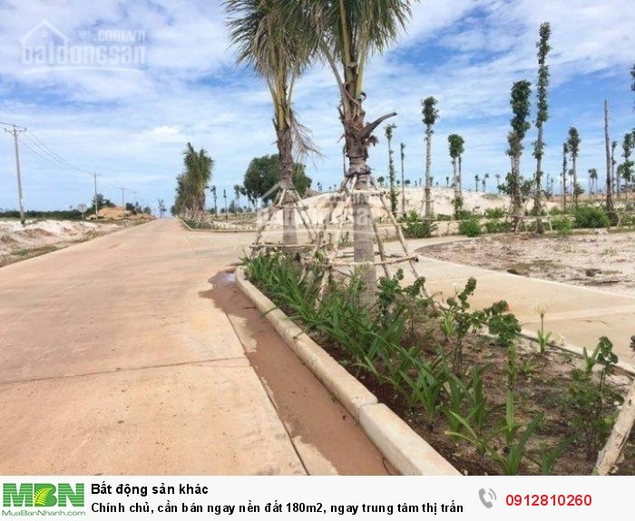 Chính chủ, cần bán ngay nền đất 180m2, ngay trung tâm thị trấn Dương Đông, giá mềm nhất khu vực. 