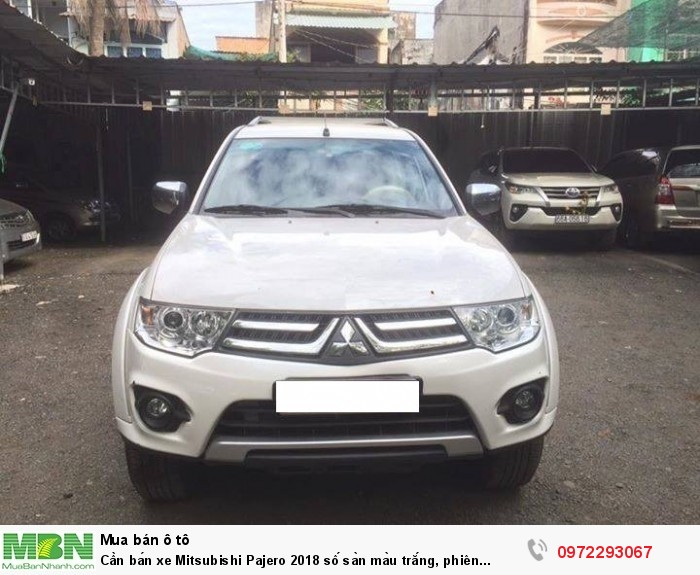 Cần bán xe Mitsubishi Pajero 2018 số sàn màu trắng, phiên bản máy dầu