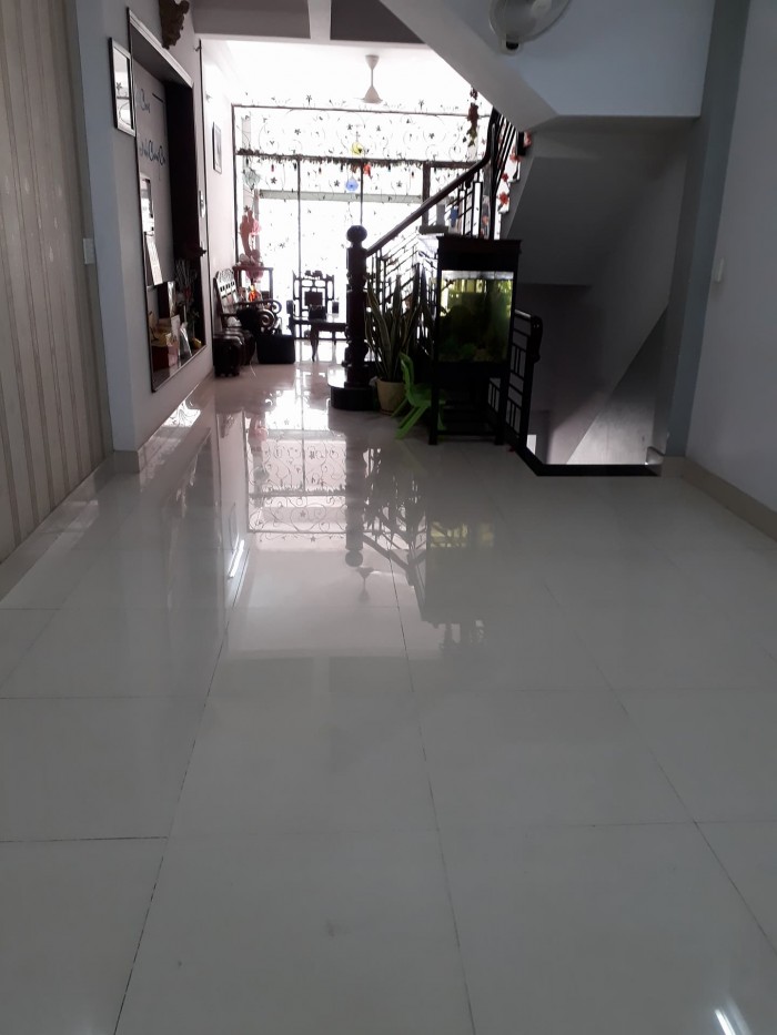 Nhà đẹp đường Bùi Thị Xuân, P.2. Q.Tân Bình Diện tích 56m2 = 4x15m,