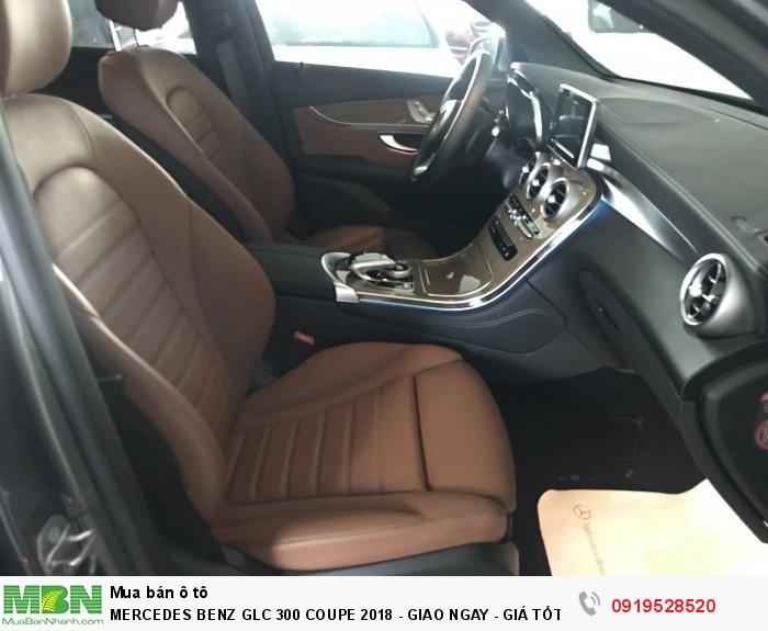 Mercedes Benz Glc 300 Coupe 2018 - Giao Ngay - Giá Tốt