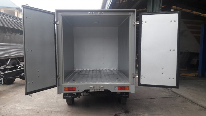 Bán xe tải Suzuki 7 tạ thùng kín xe siêu lướt