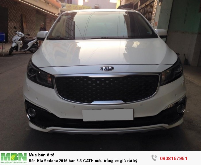 Bán Kia Sedona 2016 bản 3.3 GATH màu trắng xe giữ rất kỹ