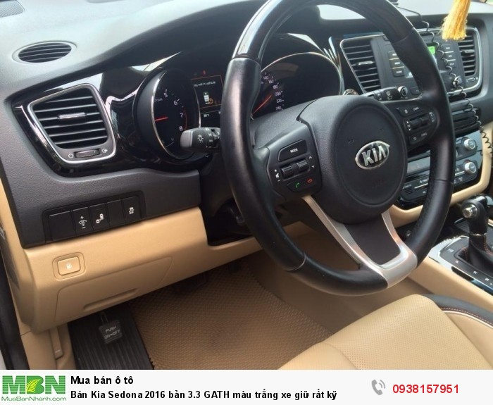 Bán Kia Sedona 2016 bản 3.3 GATH màu trắng xe giữ rất kỹ