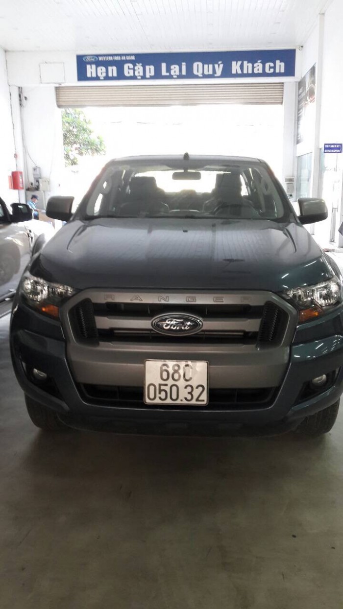 Ranger XLS 2016 AT Odo 40.000km, màu xanh thiên thanh