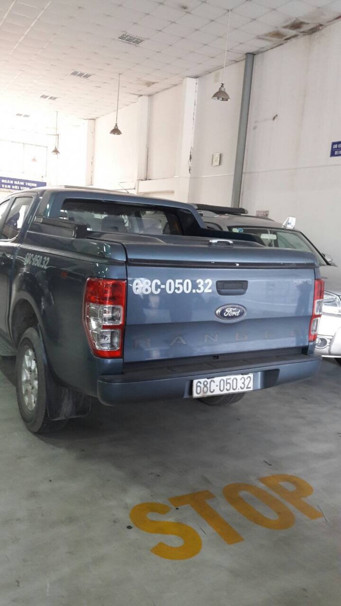 Ranger XLS 2016 AT Odo 40.000km, màu xanh thiên thanh