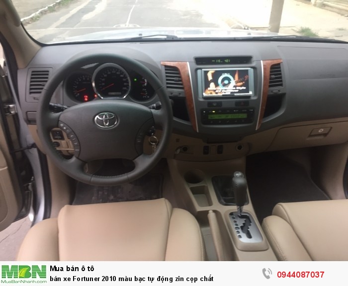 Bán xe Fortuner 2010 màu bạc tự động xe em đi rất kỹ