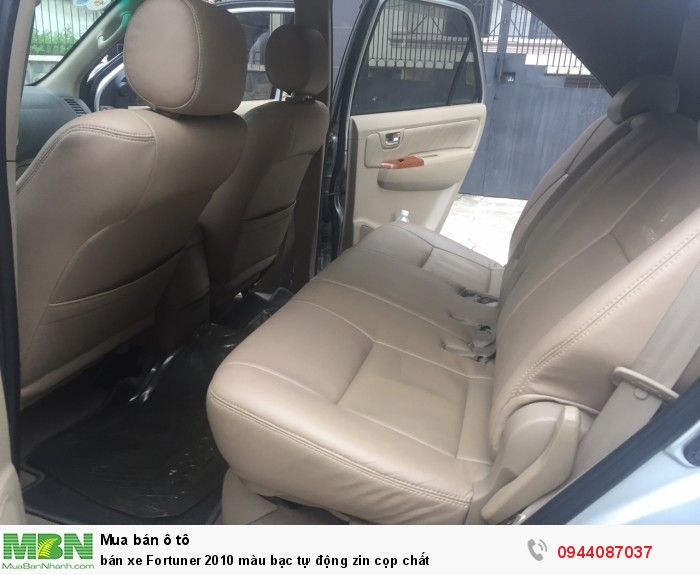 Bán xe Fortuner 2010 màu bạc tự động xe em đi rất kỹ