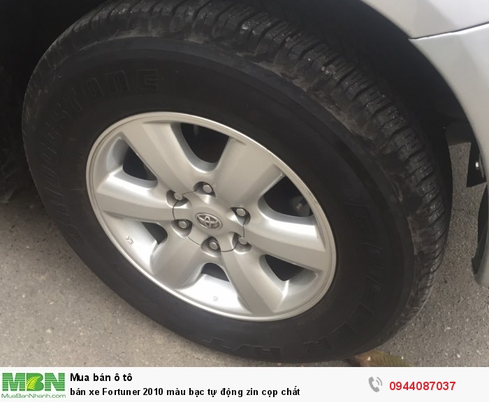 Bán xe Fortuner 2010 màu bạc tự động xe em đi rất kỹ