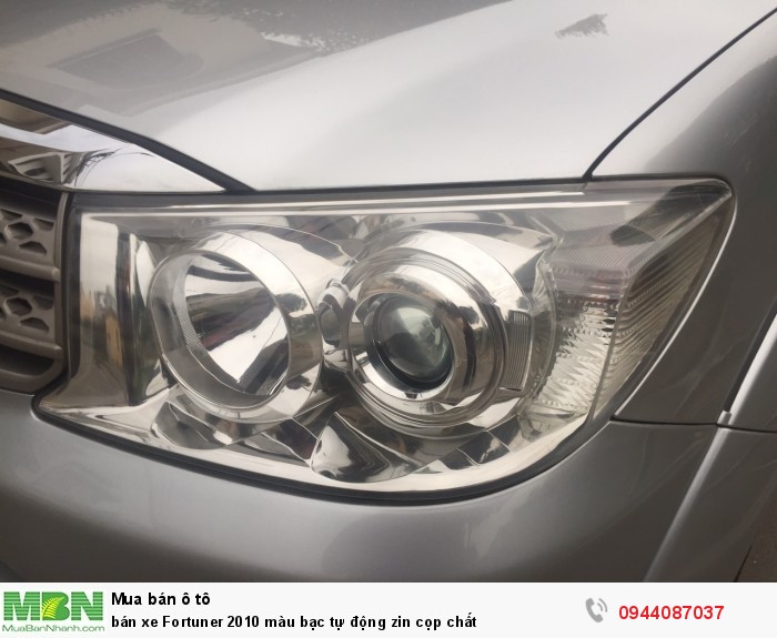 Bán xe Fortuner 2010 màu bạc tự động xe em đi rất kỹ