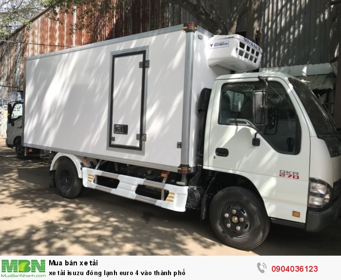 Xe tải Isuzu đông lạnh Euro 4 vào thành phố