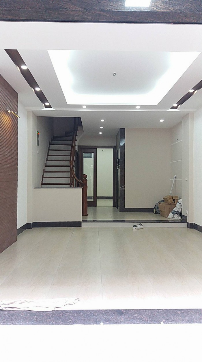 Bán nhà ngõ 74 Thịnh Hào 1, Đống Đa, 40m2,5t mới cực đẹp,ô tô vào nhà,2 mặt thoáng, giá 5,8 tỷ (MTG)