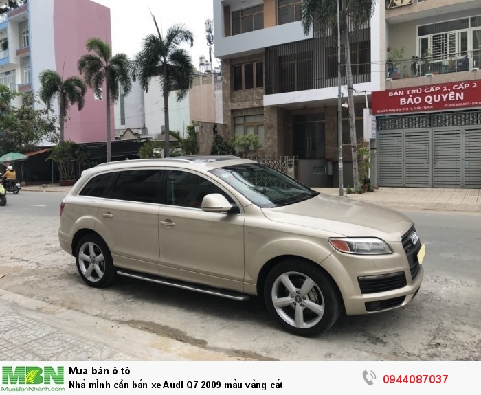 Nhà mình cần bán xe Audi Q7 2009 màu vàng cát