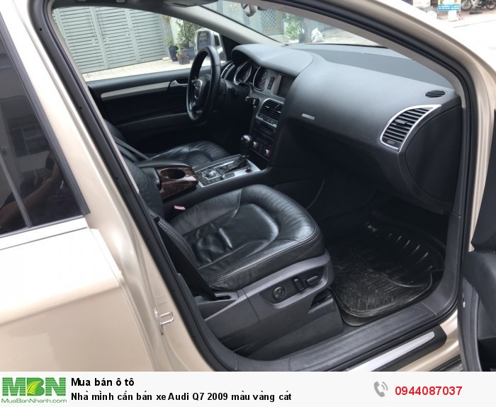 Nhà mình cần bán xe Audi Q7 2009 màu vàng cát