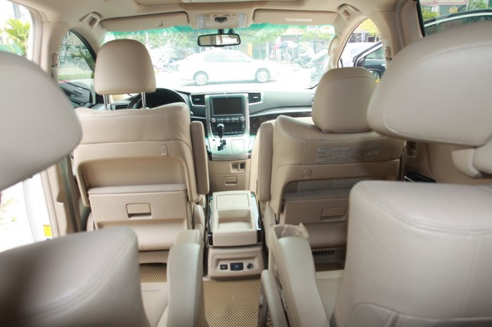 Toyota Alphard Limited sản xuất 2014, đk 2015.