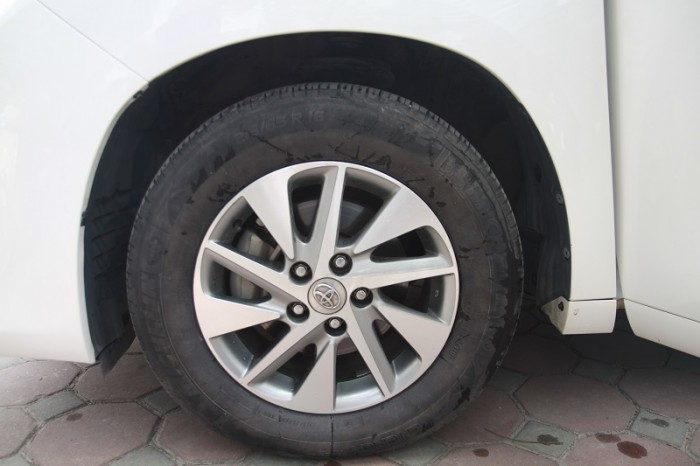 Toyota Alphard Limited sản xuất 2014, đk 2015.